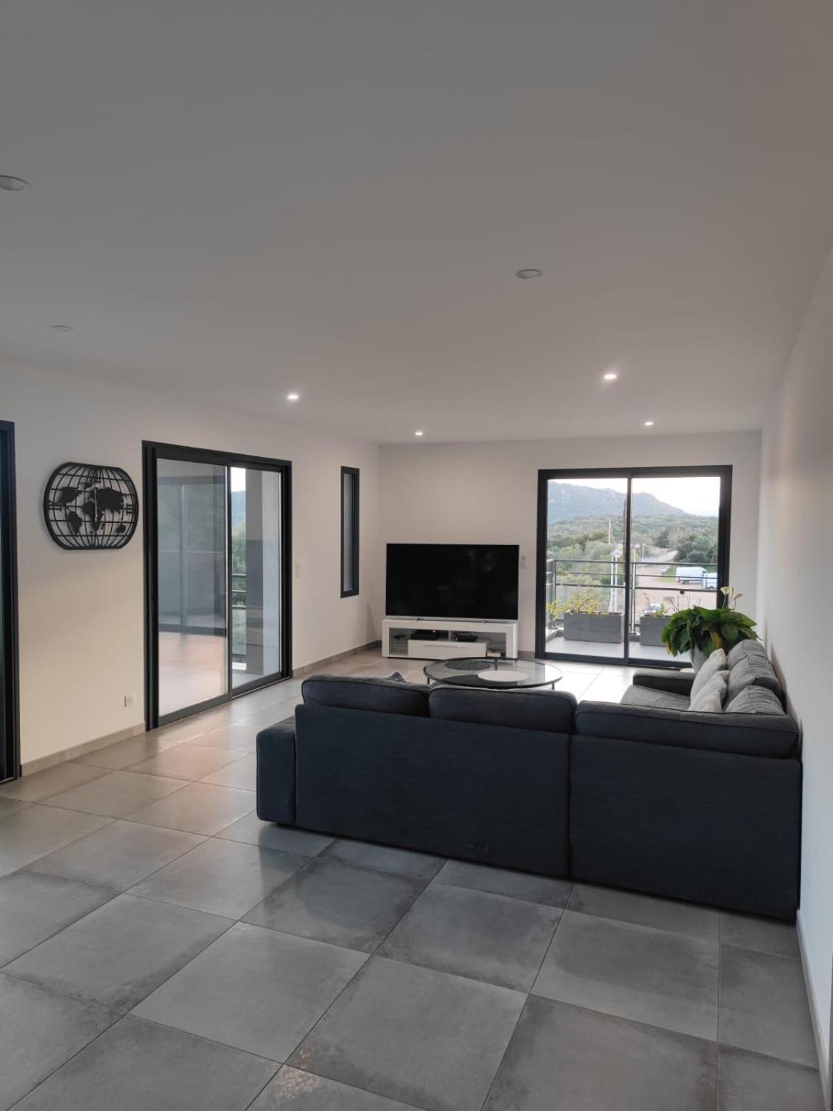 Bel Appartement Spacieux A Porto-Vecchio, 10Min A Pieds Du Centre Ville Exteriér fotografie